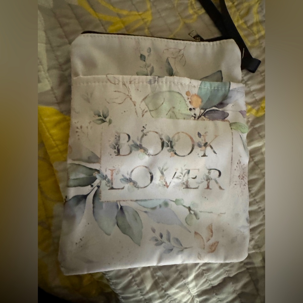 Book Lover E-Reader Bag